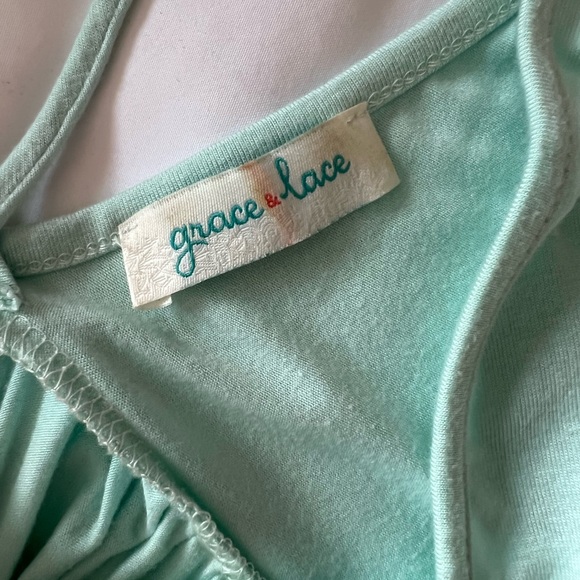 Grace and Lace vintage tops - Picture 6 of 7